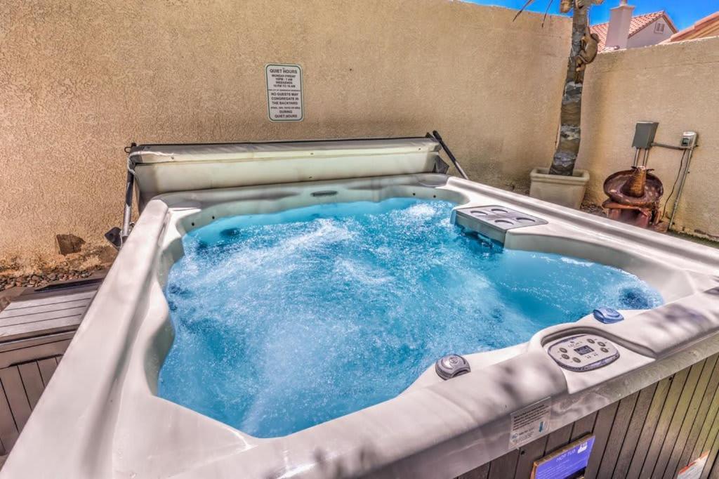 הנדרסון Family Fun For Everyone In Las Vegas- 4 Bedrooms, Billiards, Game Room מראה חיצוני תמונה
