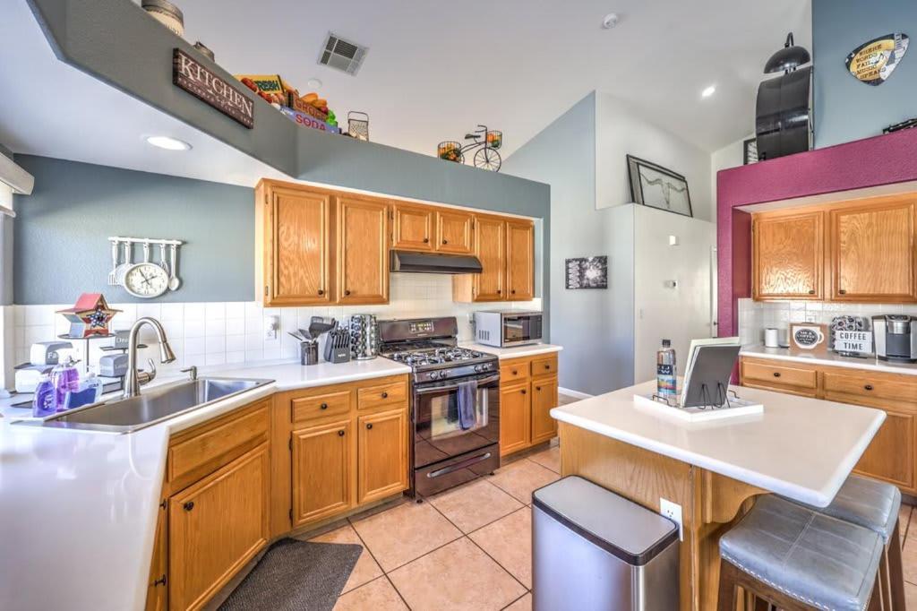 הנדרסון Family Fun For Everyone In Las Vegas- 4 Bedrooms, Billiards, Game Room מראה חיצוני תמונה